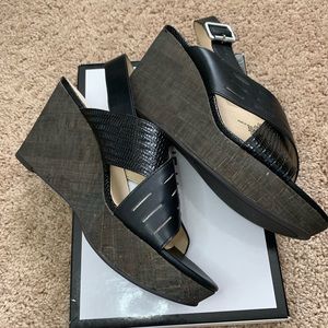 NWT NINE WEST SANDAL WOMENS SIZE 12